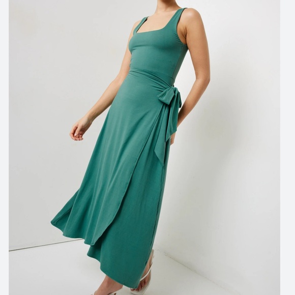 Ardene Dresses & Skirts - Ardene teal midi wrap dress